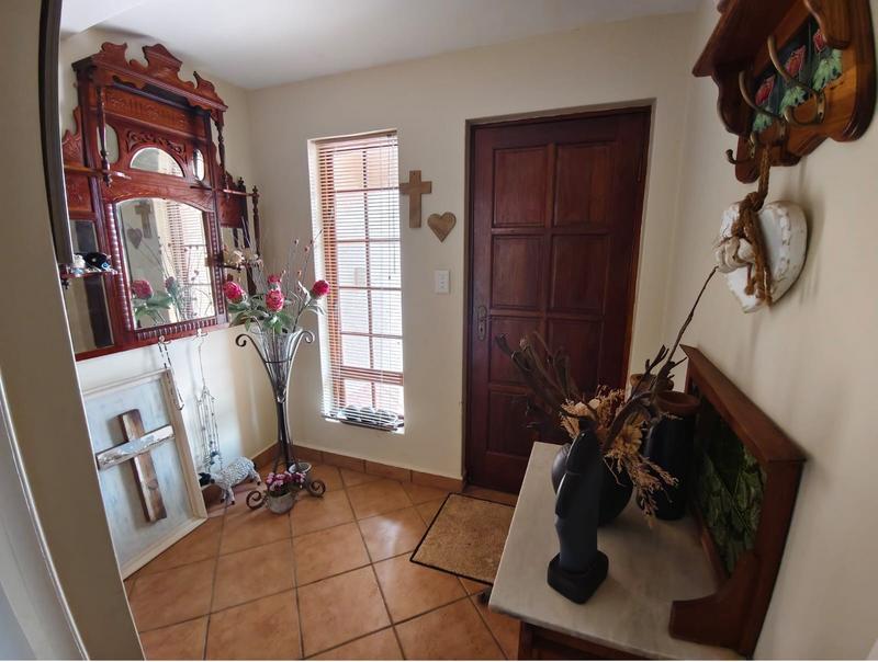 4 Bedroom Property for Sale in Island View Western Cape